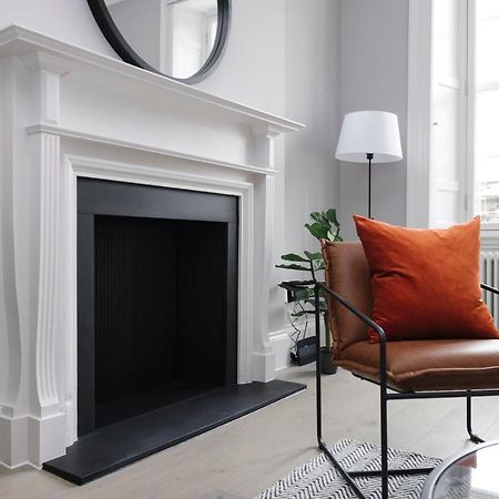 Joivy Luxurious Apt On Notable George Street Единбург Екстериор снимка