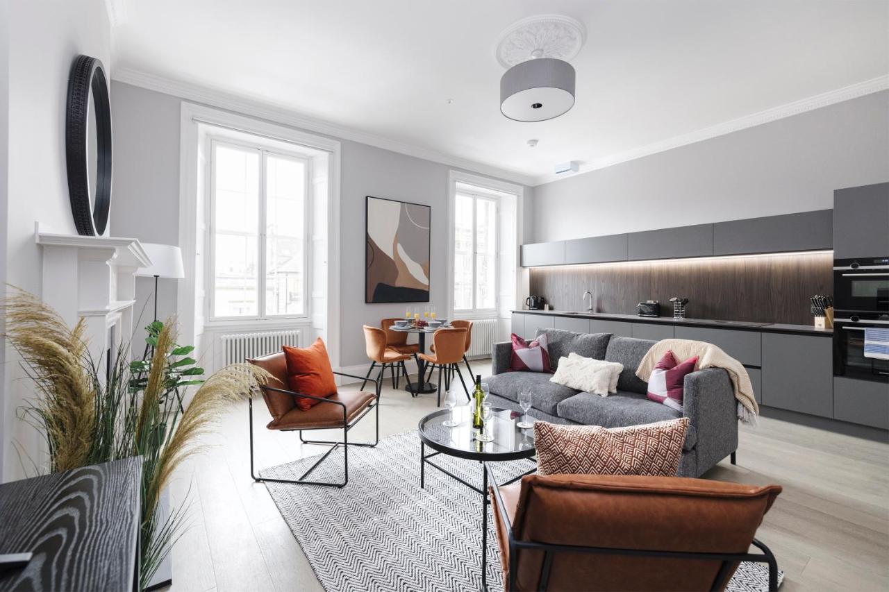 Joivy Luxurious Apt On Notable George Street Единбург Екстериор снимка
