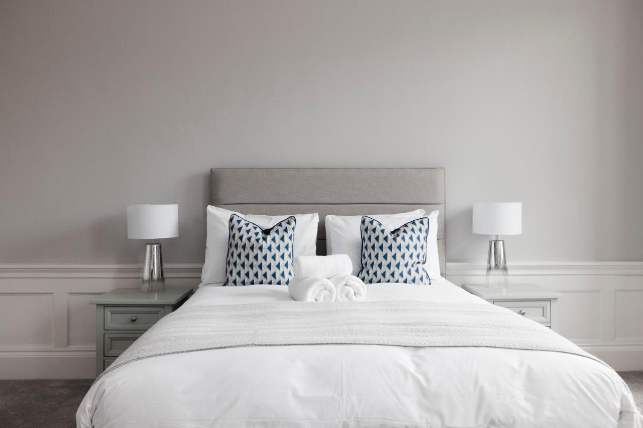 Joivy Luxurious Apt On Notable George Street Единбург Екстериор снимка