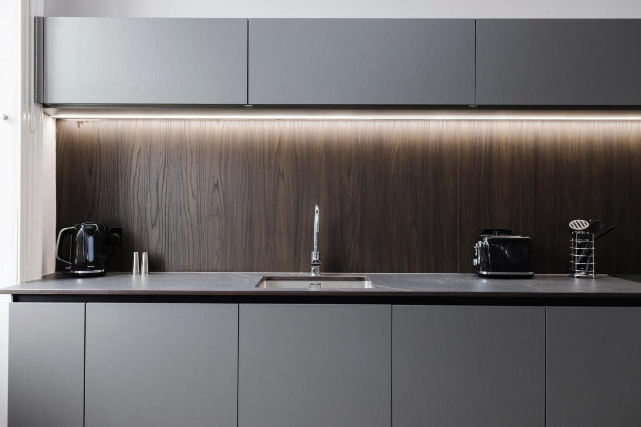Joivy Luxurious Apt On Notable George Street Единбург Екстериор снимка