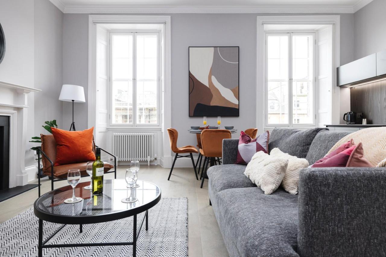 Joivy Luxurious Apt On Notable George Street Единбург Екстериор снимка
